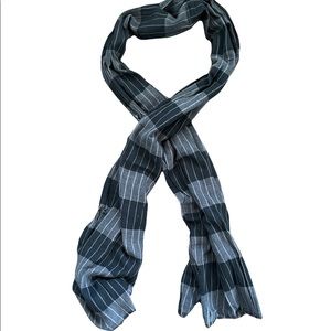 Men’s lightweight plaid scarf